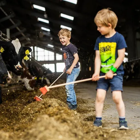 Hof Koehne - Haus An Der Weide Links Feriehus